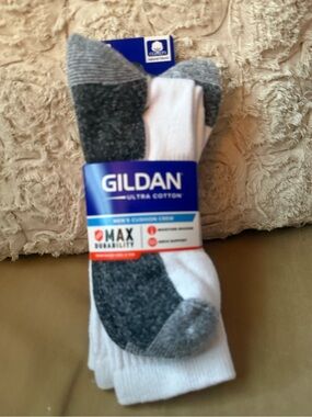 Gildan White and Gray Crew Athletic Socks - Cushioned Support
